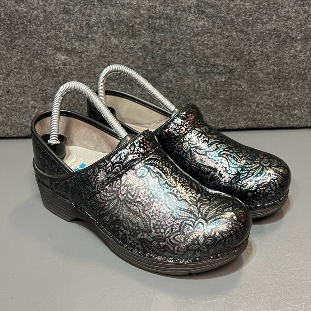 Dansko Women's LT Pro Clogs Shoes Paisley Patent Leather Size 38 (7.5-8)